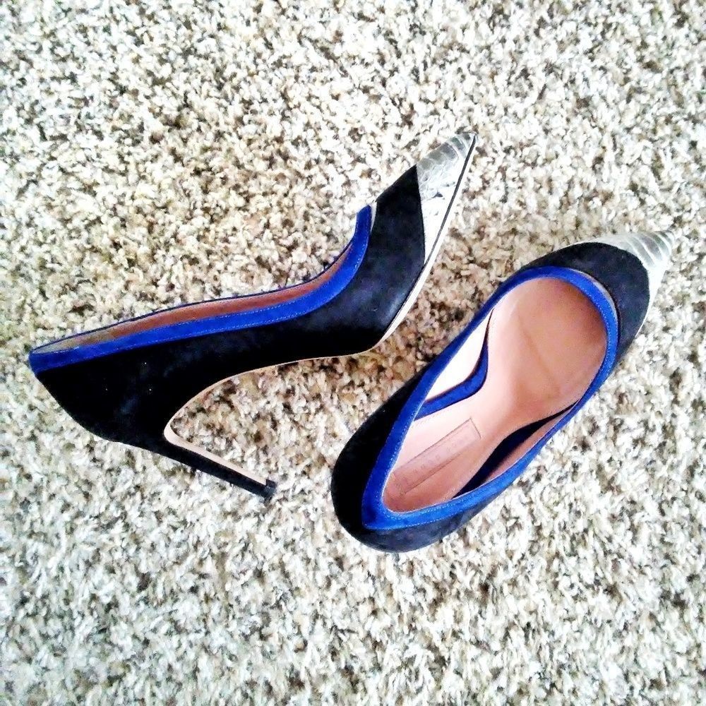 Hugo Boss Women's Black Suede Shoes Snake Toe